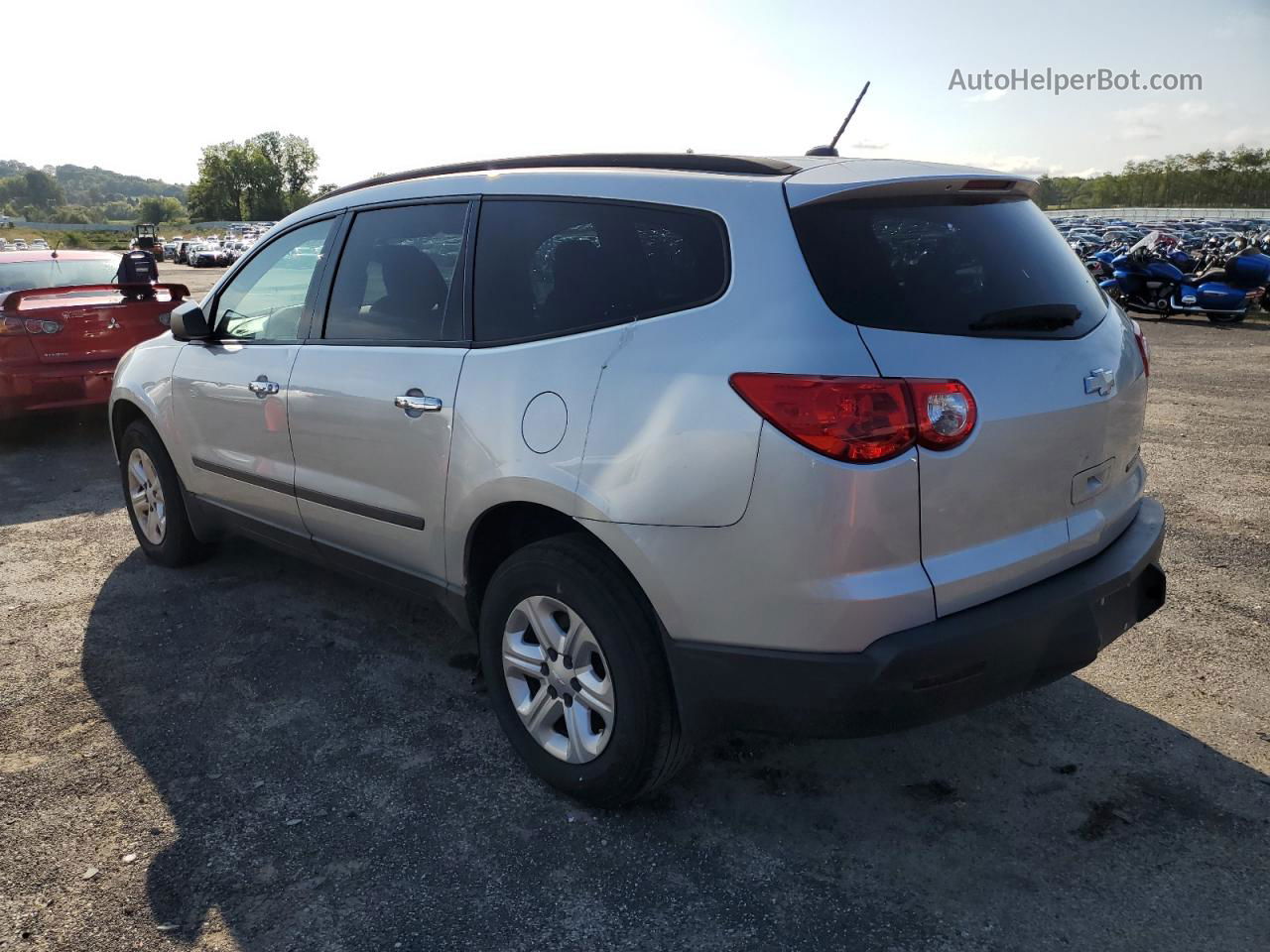 2012 Chevrolet Traverse Ls Silver vin: 1GNKREED5CJ167807