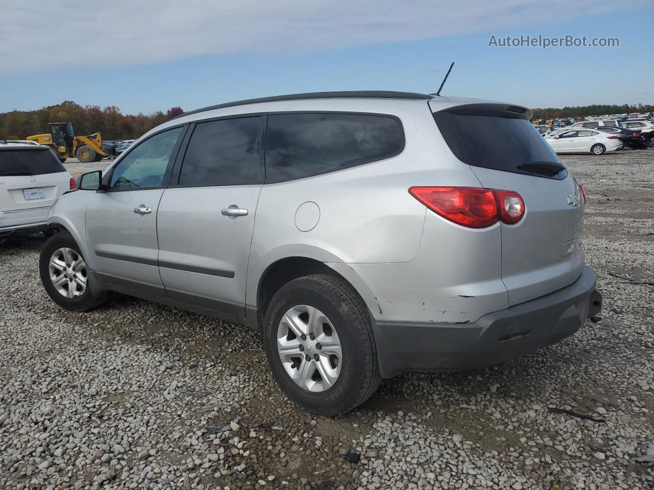 2012 Chevrolet Traverse Ls Silver vin: 1GNKREED5CJ260620