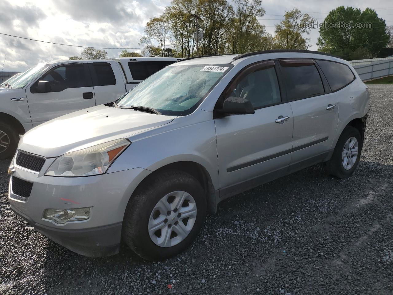 2012 Chevrolet Traverse Ls Silver vin: 1GNKREED6CJ275546