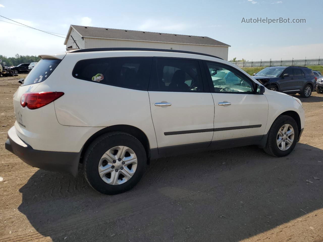 2012 Chevrolet Traverse Ls White vin: 1GNKREED9CJ367864