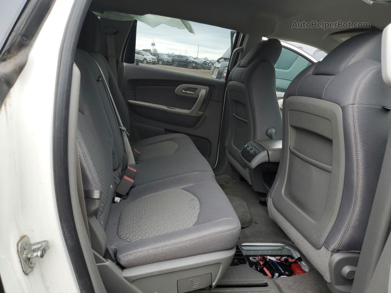 2012 Chevrolet Traverse Ls Белый vin: 1GNKRFED2CJ201689