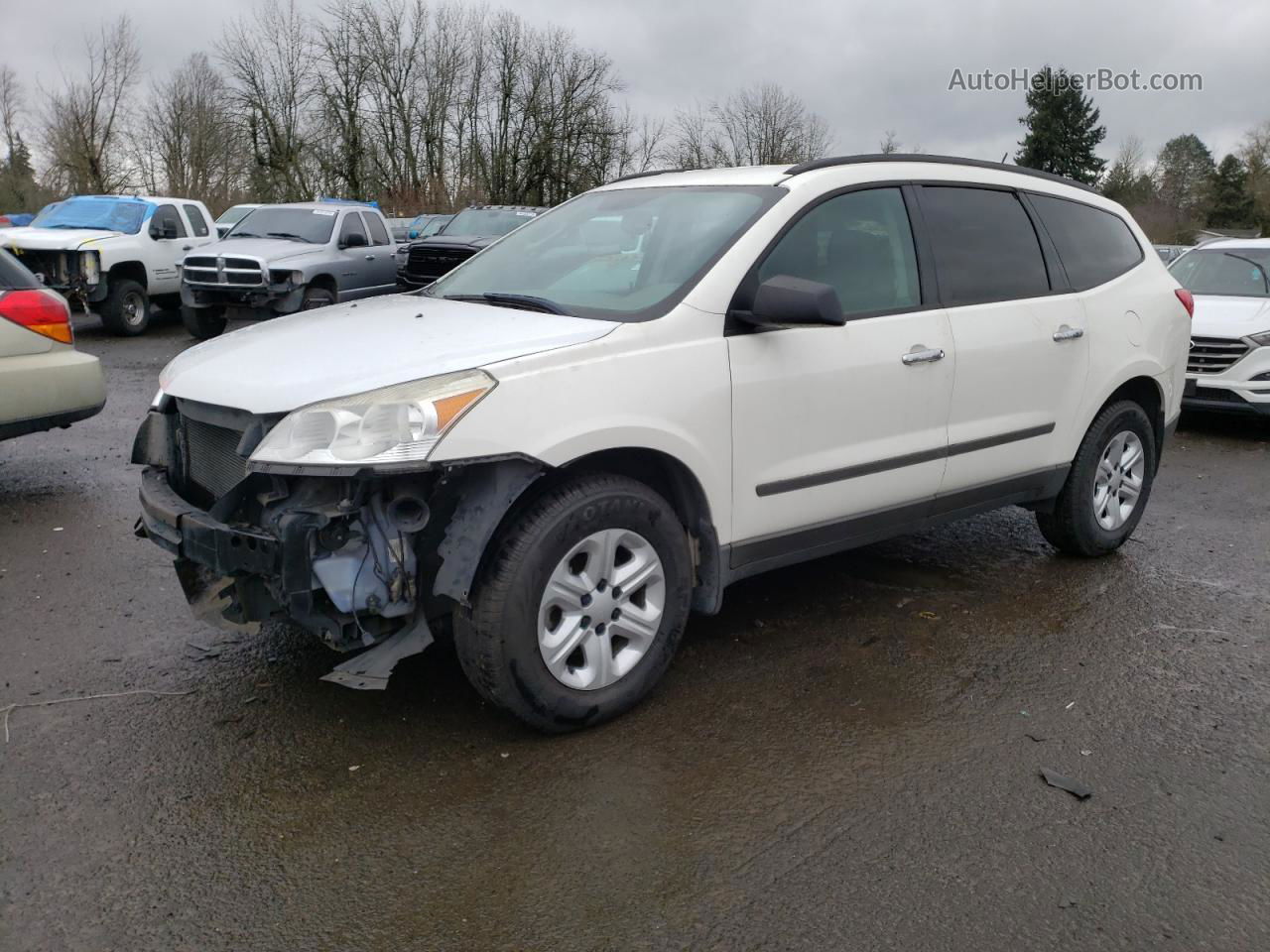 2012 Chevrolet Traverse Ls White vin: 1GNKRFED4CJ342859