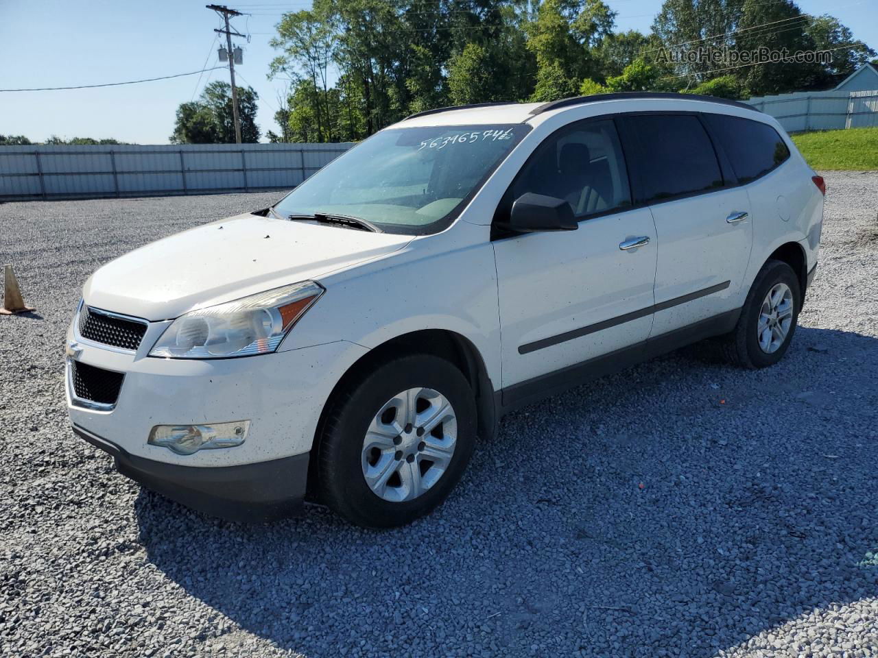 2012 Chevrolet Traverse Ls White vin: 1GNKRFED5CJ248845