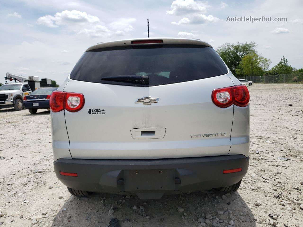 2012 Chevrolet Traverse Ls Silver vin: 1GNKRFED5CJ369181