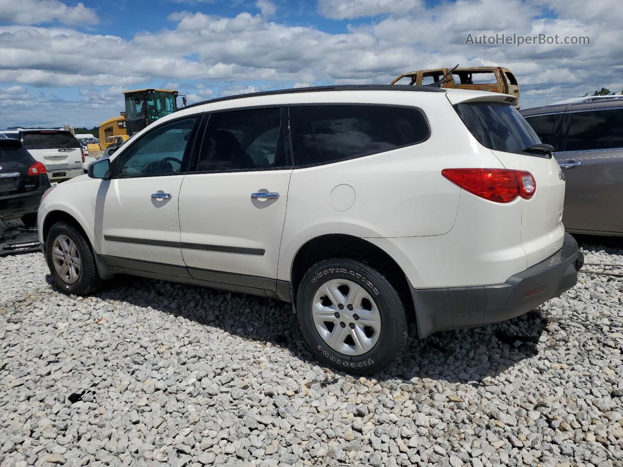 2012 Chevrolet Traverse Ls White vin: 1GNKRFED5CJ402650