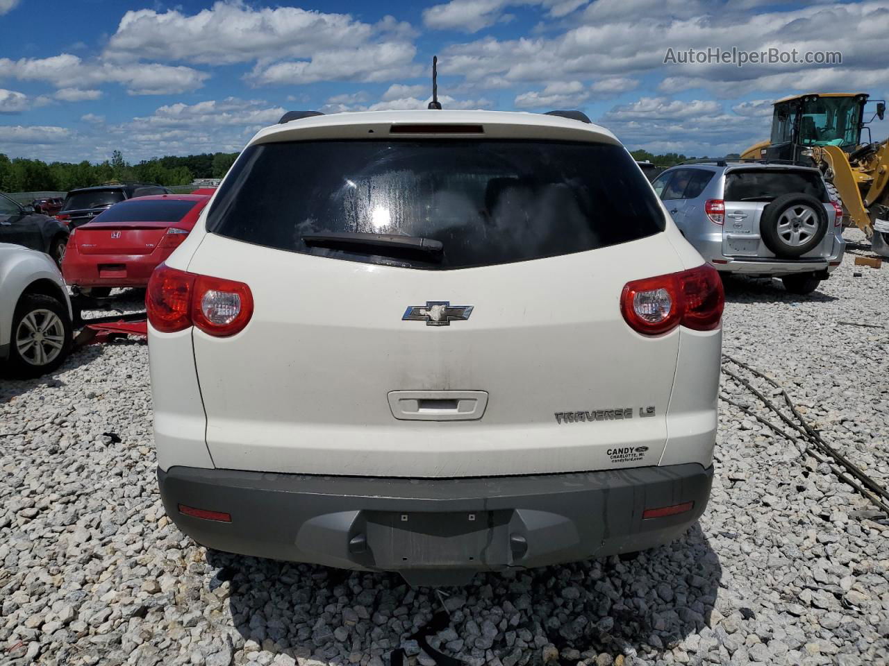 2012 Chevrolet Traverse Ls White vin: 1GNKRFED5CJ402650