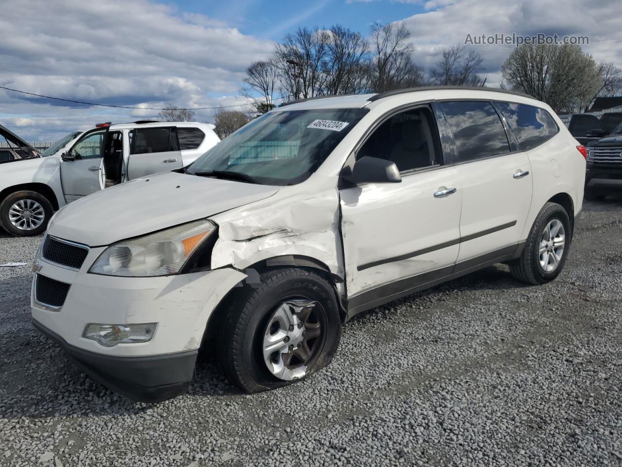 2012 Chevrolet Traverse Ls White vin: 1GNKRFED7CJ318751