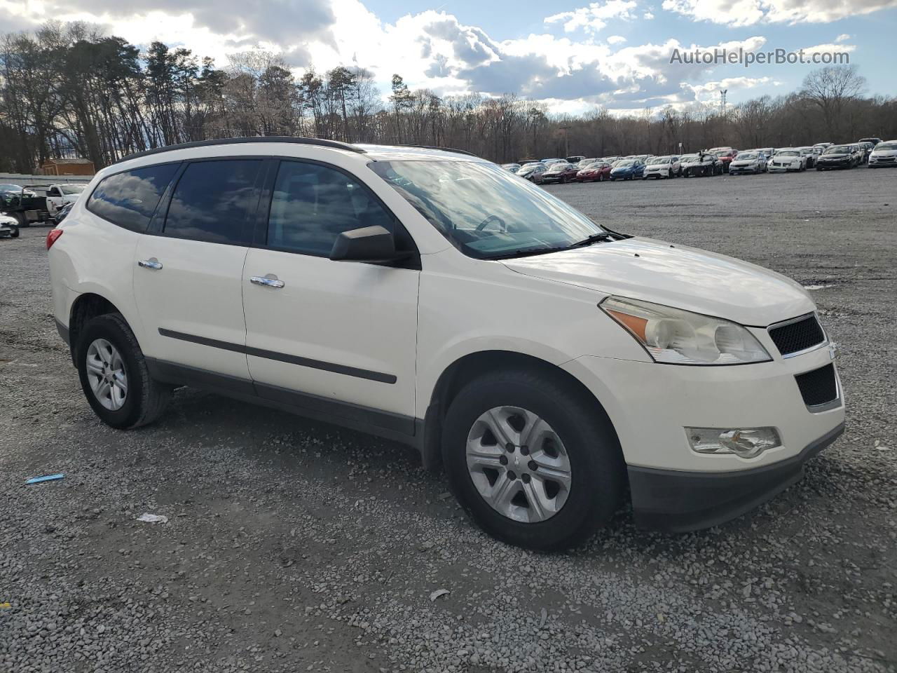 2012 Chevrolet Traverse Ls White vin: 1GNKRFED7CJ318751