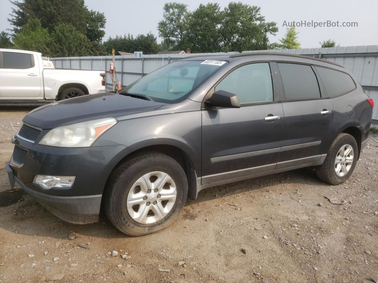 2011 Chevrolet Traverse Ls Серый vin: 1GNKRFED8BJ185366