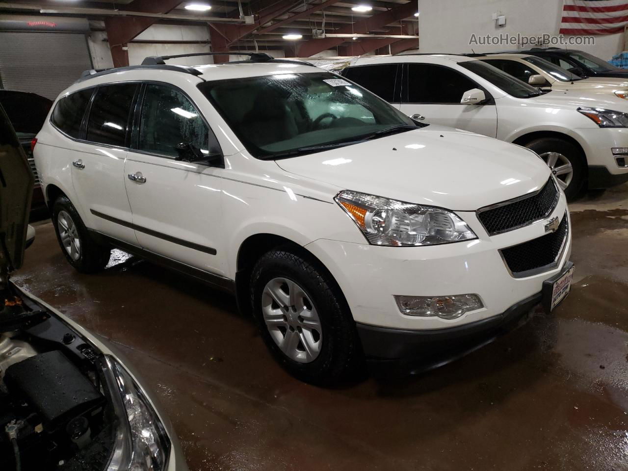 2012 Chevrolet Traverse Ls White vin: 1GNKRFED9CJ389207