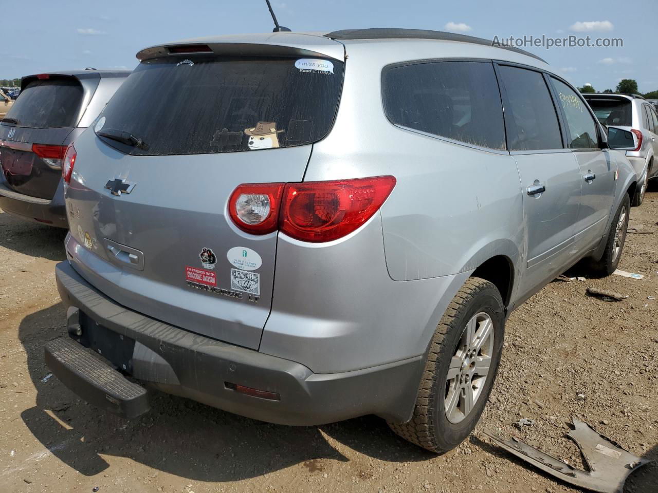 2011 Chevrolet Traverse Lt Silver vin: 1GNKRGED2BJ173252