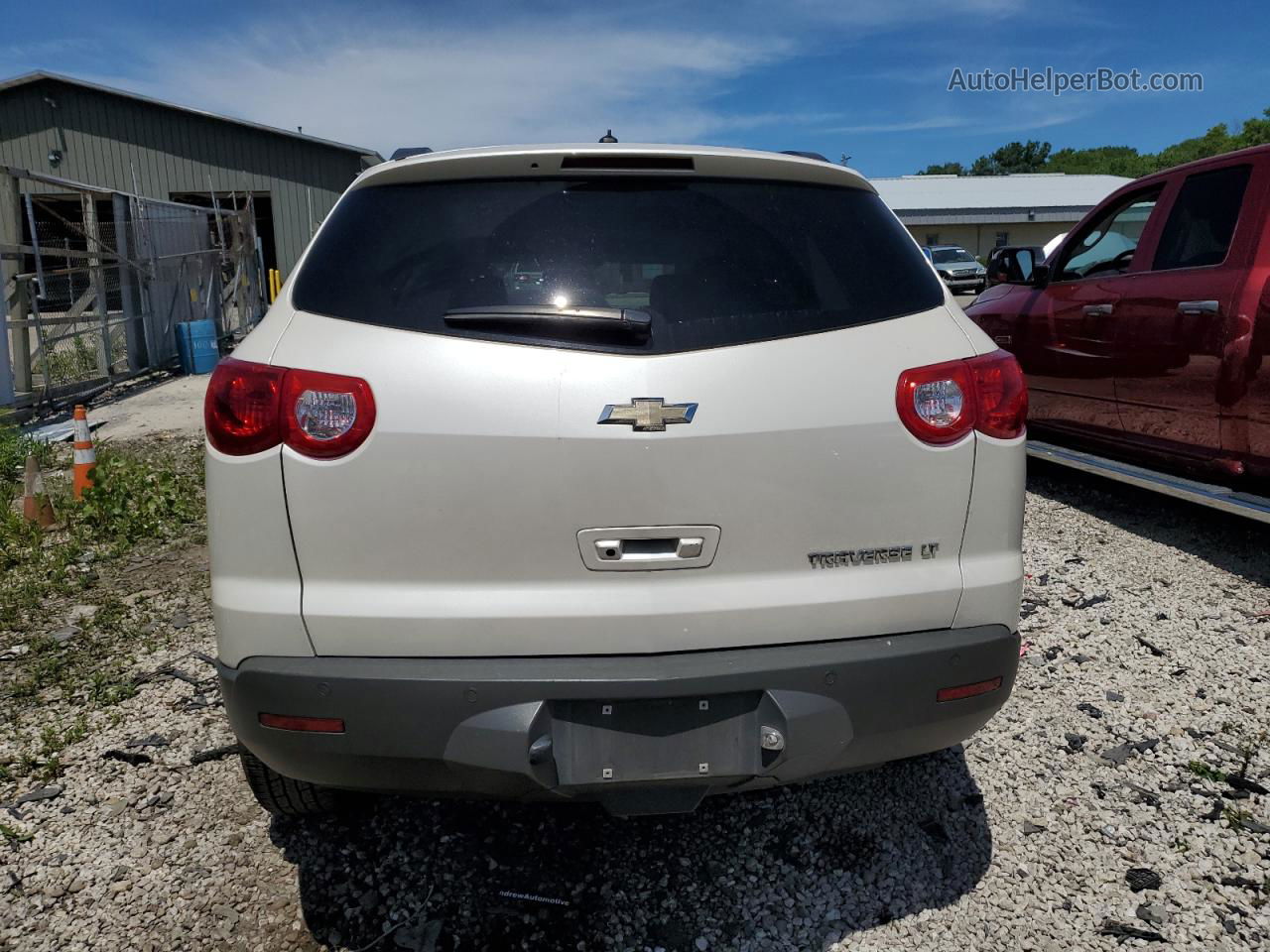 2011 Chevrolet Traverse Lt White vin: 1GNKRGED5BJ127012