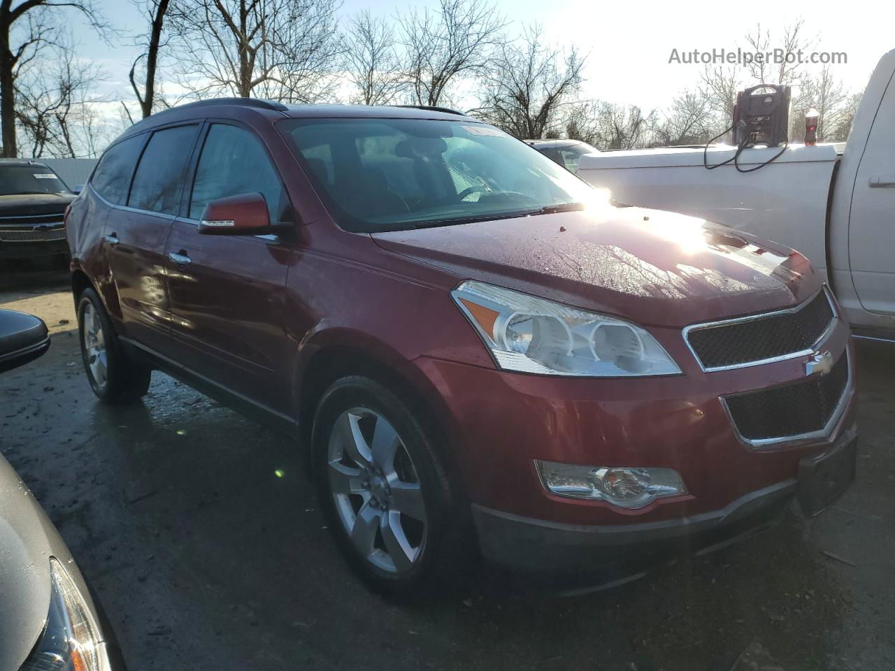 2011 Chevrolet Traverse Lt Maroon vin: 1GNKRGED6BJ105990