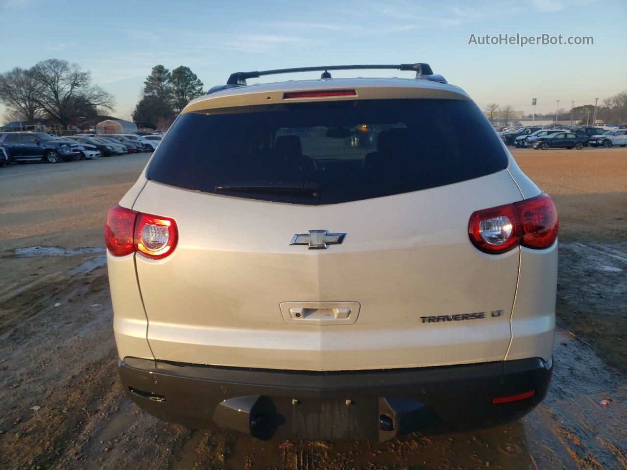 2011 Chevrolet Traverse Lt White vin: 1GNKRJED2BJ186287