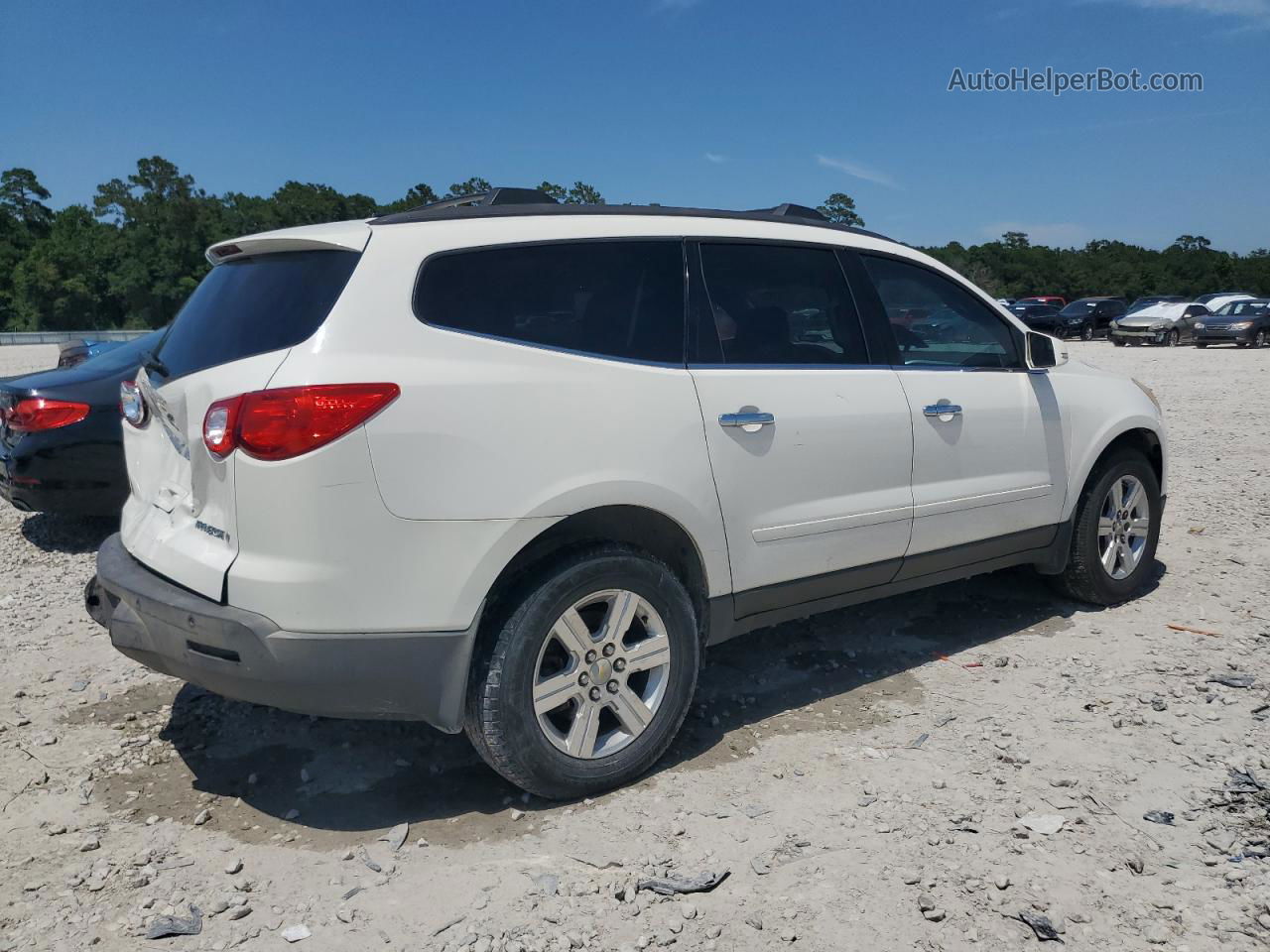 2011 Chevrolet Traverse Lt White vin: 1GNKRJED3BJ160183