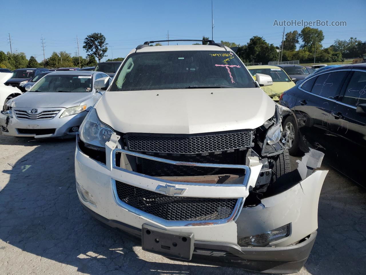 2011 Chevrolet Traverse Lt White vin: 1GNKRJED3BJ320546