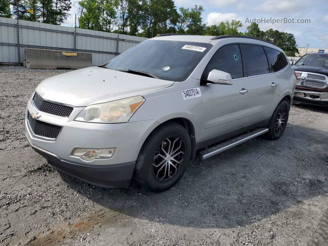 2011 Chevrolet Traverse Lt Серебряный vin: 1GNKRJED4BJ323892