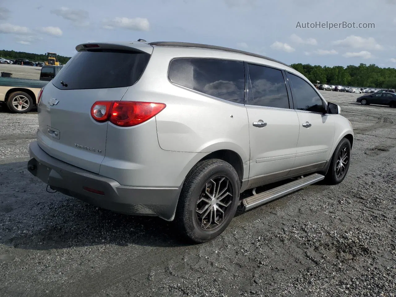 2011 Chevrolet Traverse Lt Серебряный vin: 1GNKRJED4BJ323892