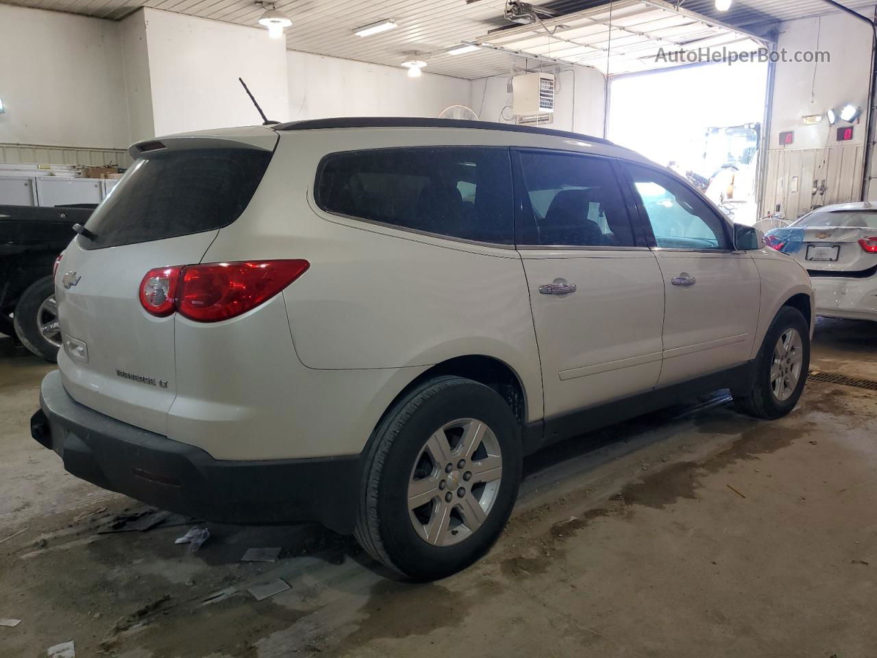 2012 Chevrolet Traverse Lt White vin: 1GNKRJED9CJ399478