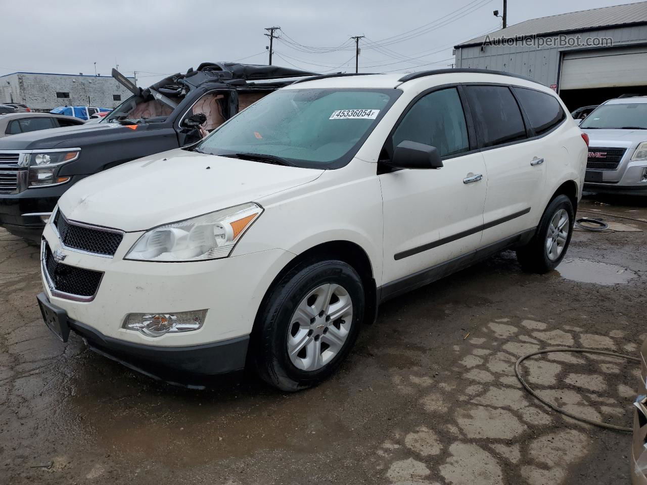 2011 Chevrolet Traverse Ls White vin: 1GNKVEED3BJ222541