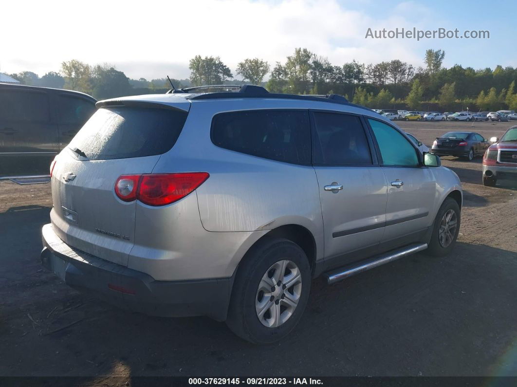 2012 Chevrolet Traverse Ls Серебряный vin: 1GNKVEED4CJ418702