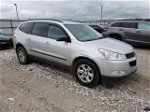 2011 Chevrolet Traverse Ls Серебряный vin: 1GNKVEEDXBJ273888