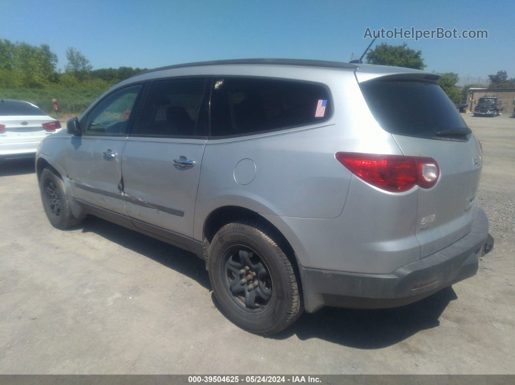 2012 Chevrolet Traverse Ls Серебряный vin: 1GNKVFED5CJ212598