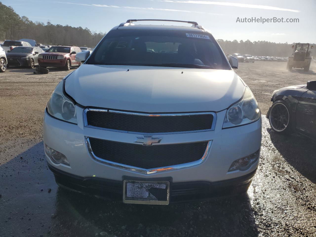 2011 Chevrolet Traverse Lt Белый vin: 1GNKVGED0BJ271627