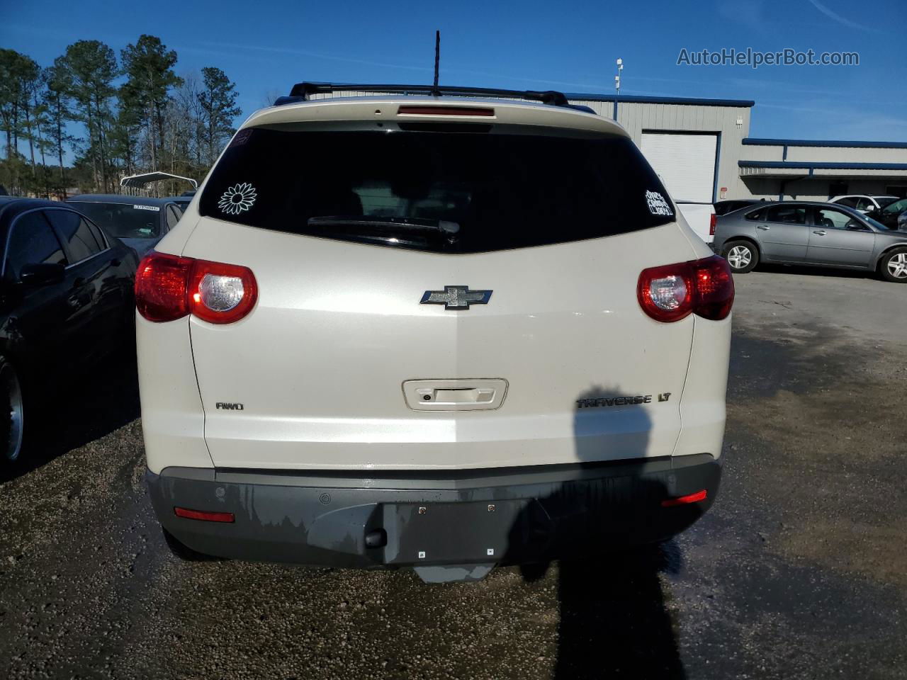 2011 Chevrolet Traverse Lt White vin: 1GNKVGED0BJ271627