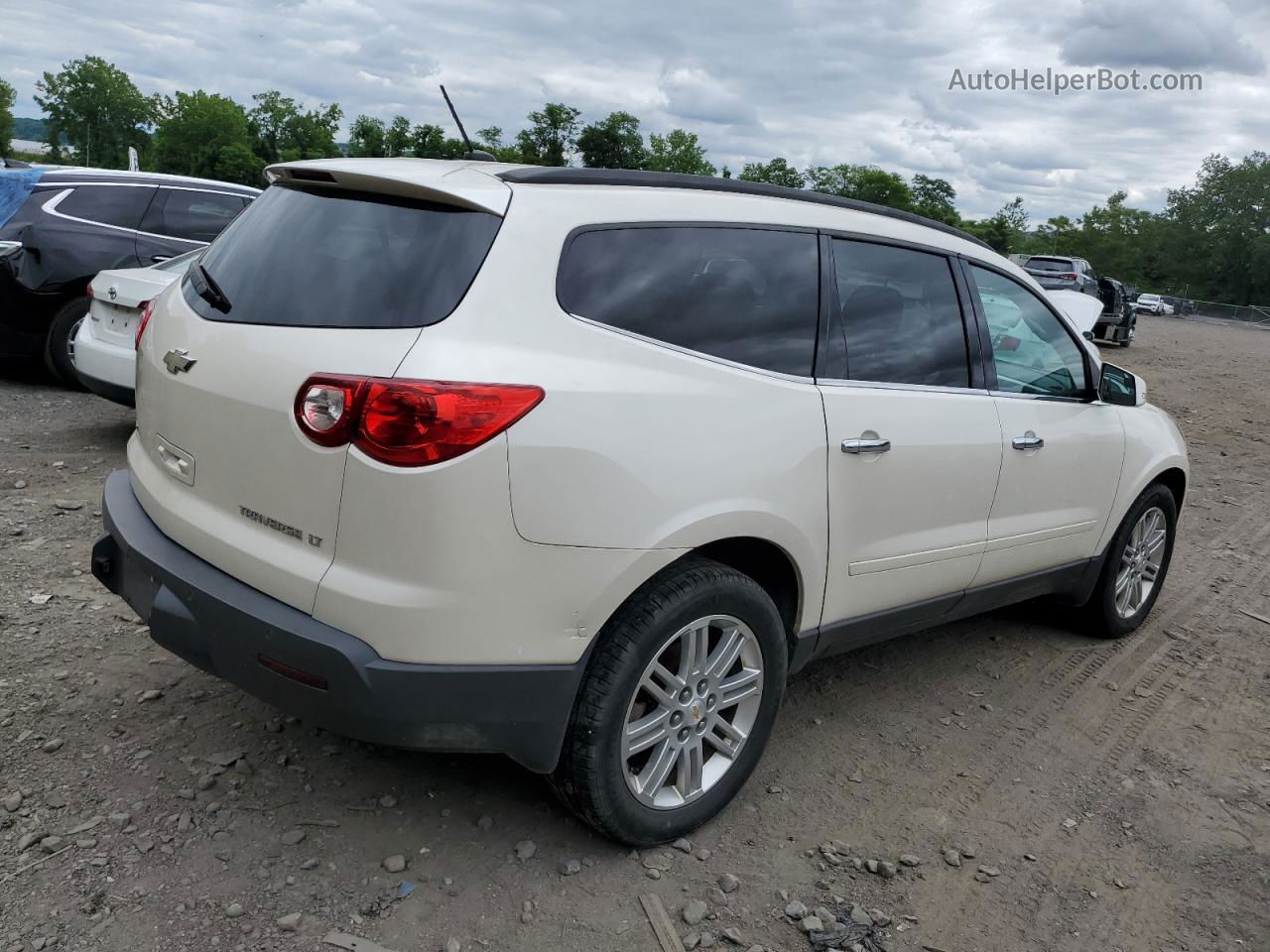 2011 Chevrolet Traverse Lt White vin: 1GNKVGED4BJ223256