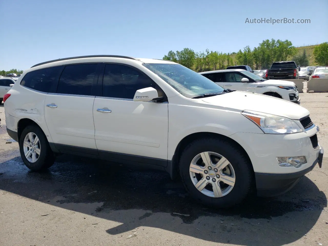 2011 Chevrolet Traverse Lt Белый vin: 1GNKVGED5BJ351196