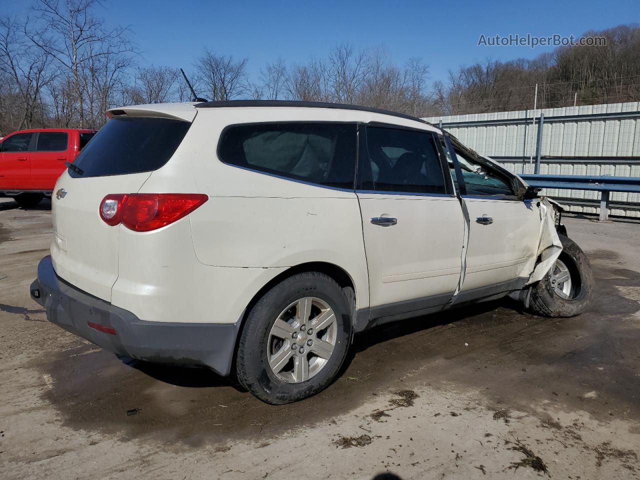 2011 Chevrolet Traverse Lt Белый vin: 1GNKVGED6BJ403323