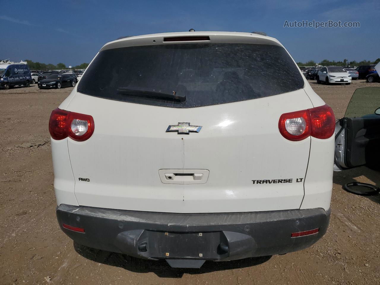 2011 Chevrolet Traverse Lt White vin: 1GNKVJED2BJ358930