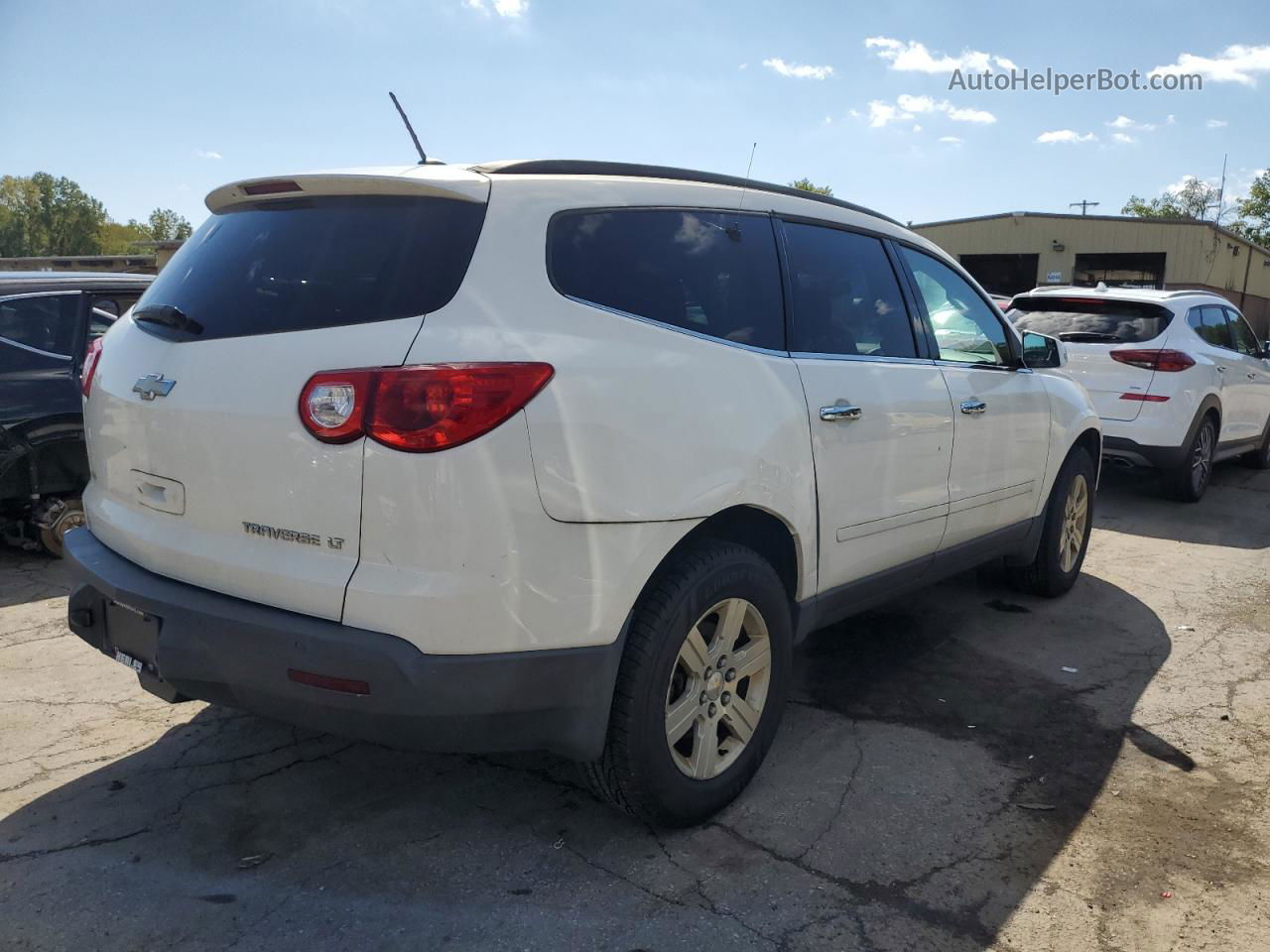 2011 Chevrolet Traverse Lt White vin: 1GNKVJED5BJ178695