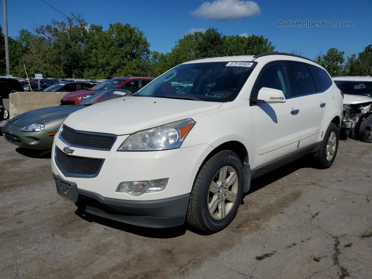 2011 Chevrolet Traverse Lt Белый vin: 1GNKVJED5BJ178695