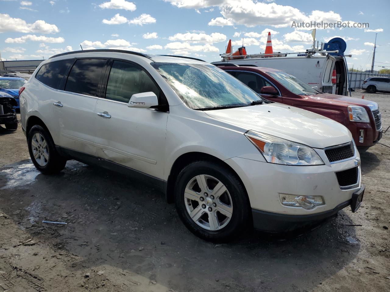 2011 Chevrolet Traverse Lt White vin: 1GNKVJED9BJ266438