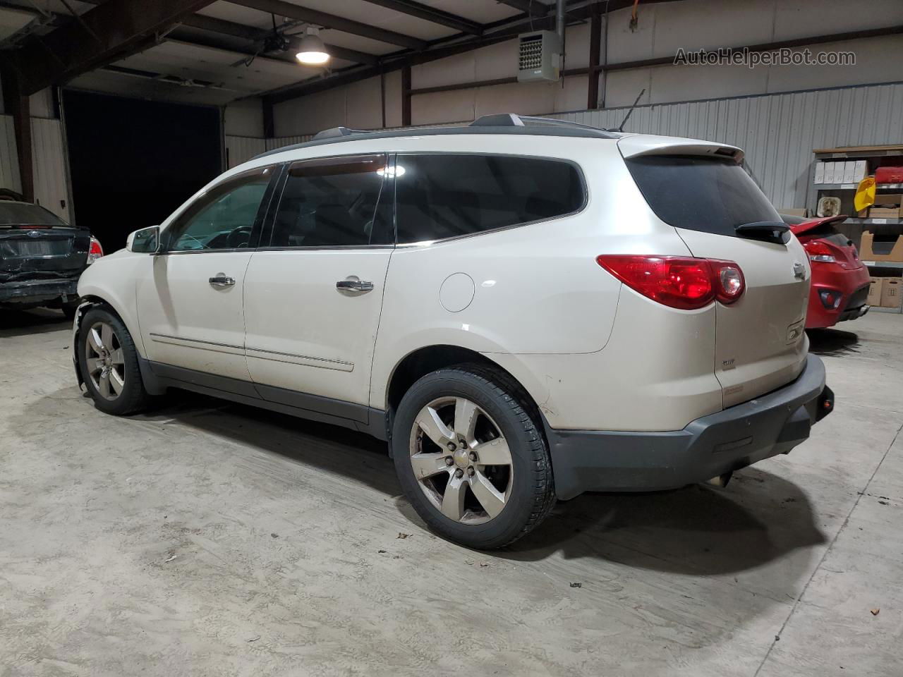 2011 Chevrolet Traverse Ltz Белый vin: 1GNKVLED1BJ330189