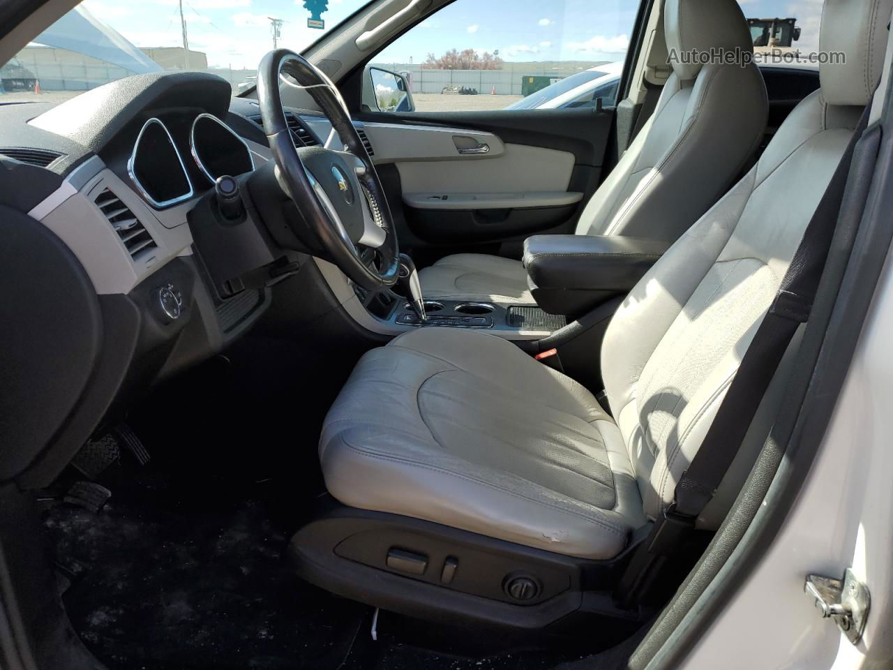 2011 Chevrolet Traverse Ltz Белый vin: 1GNKVLED5BJ183861