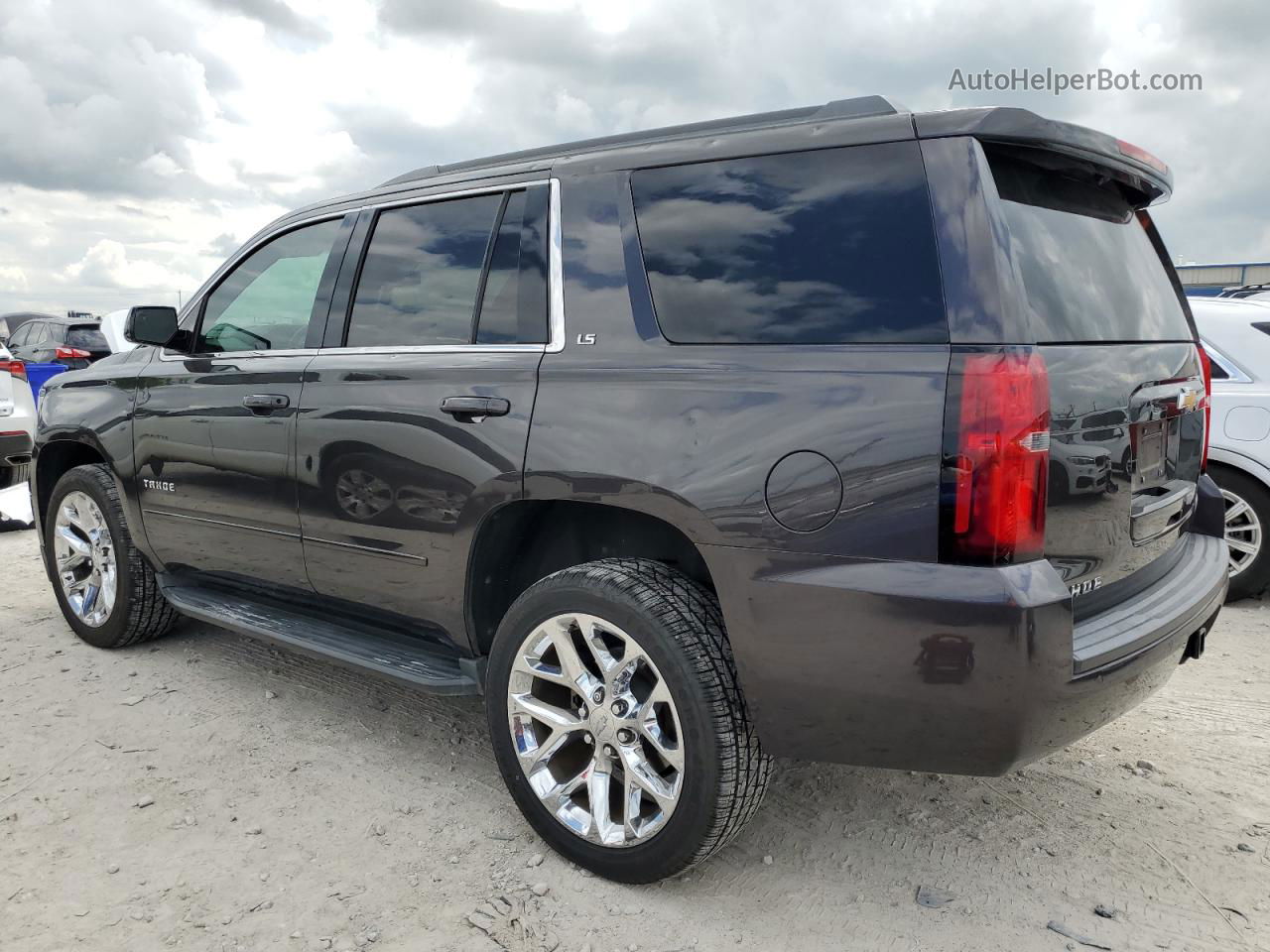 2016 Chevrolet Tahoe C1500  Ls Black vin: 1GNSCAKC5GR291136