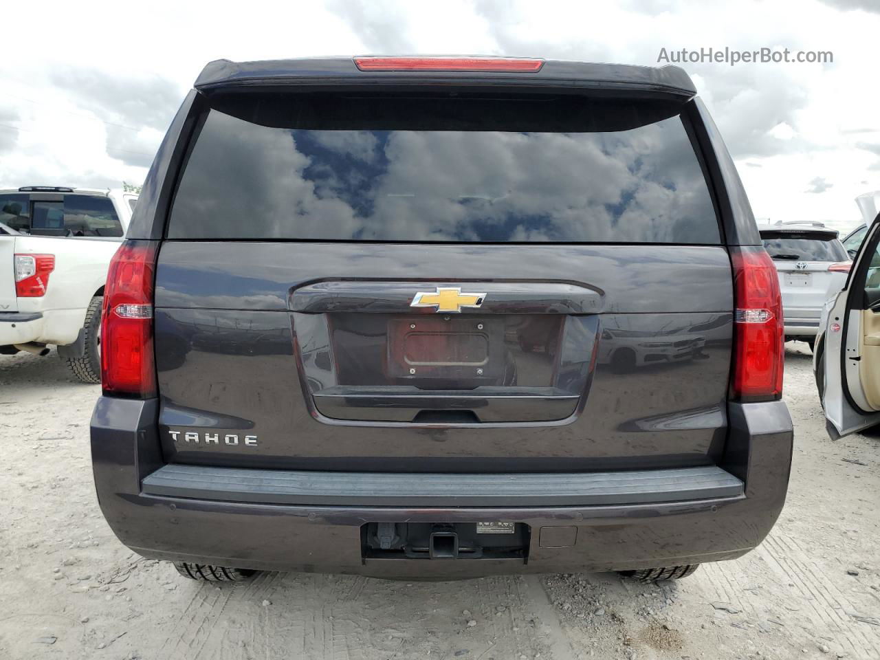 2016 Chevrolet Tahoe C1500  Ls Black vin: 1GNSCAKC5GR291136