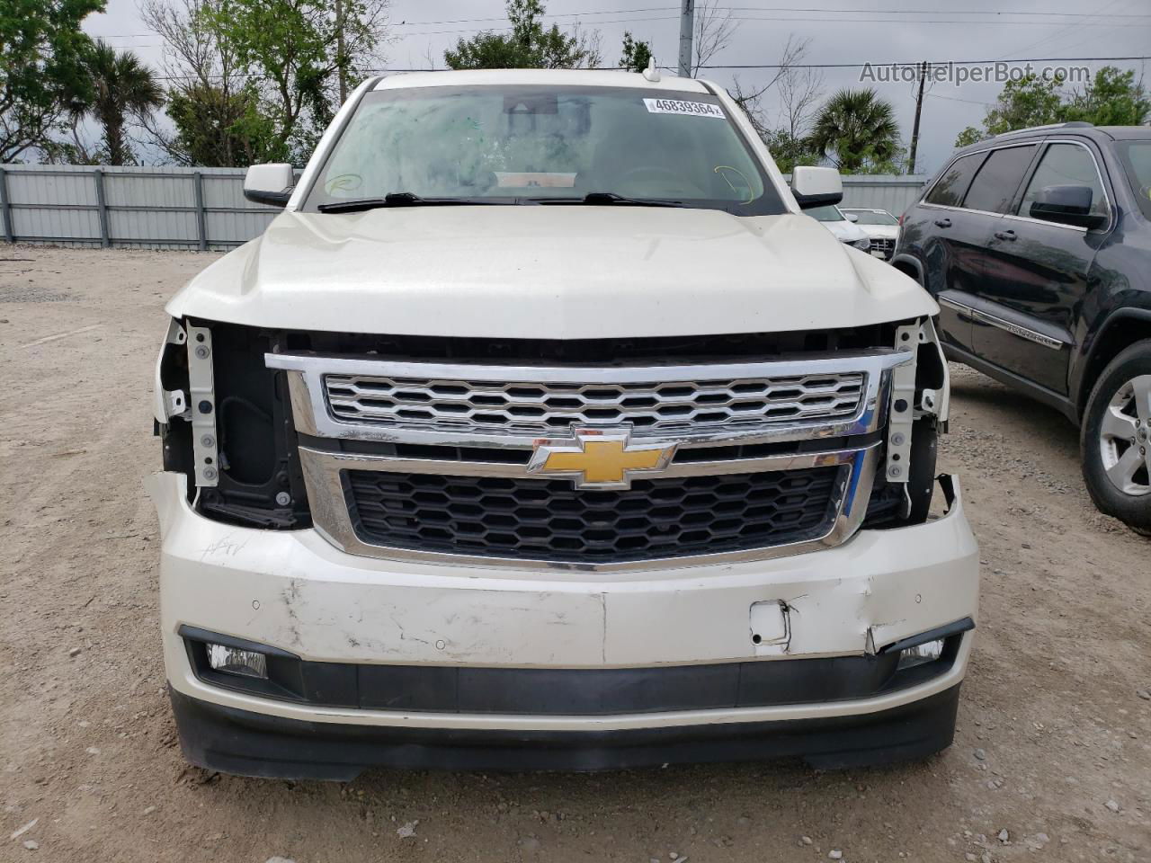 2015 Chevrolet Tahoe C1500 Lt White vin: 1GNSCBKC0FR740470