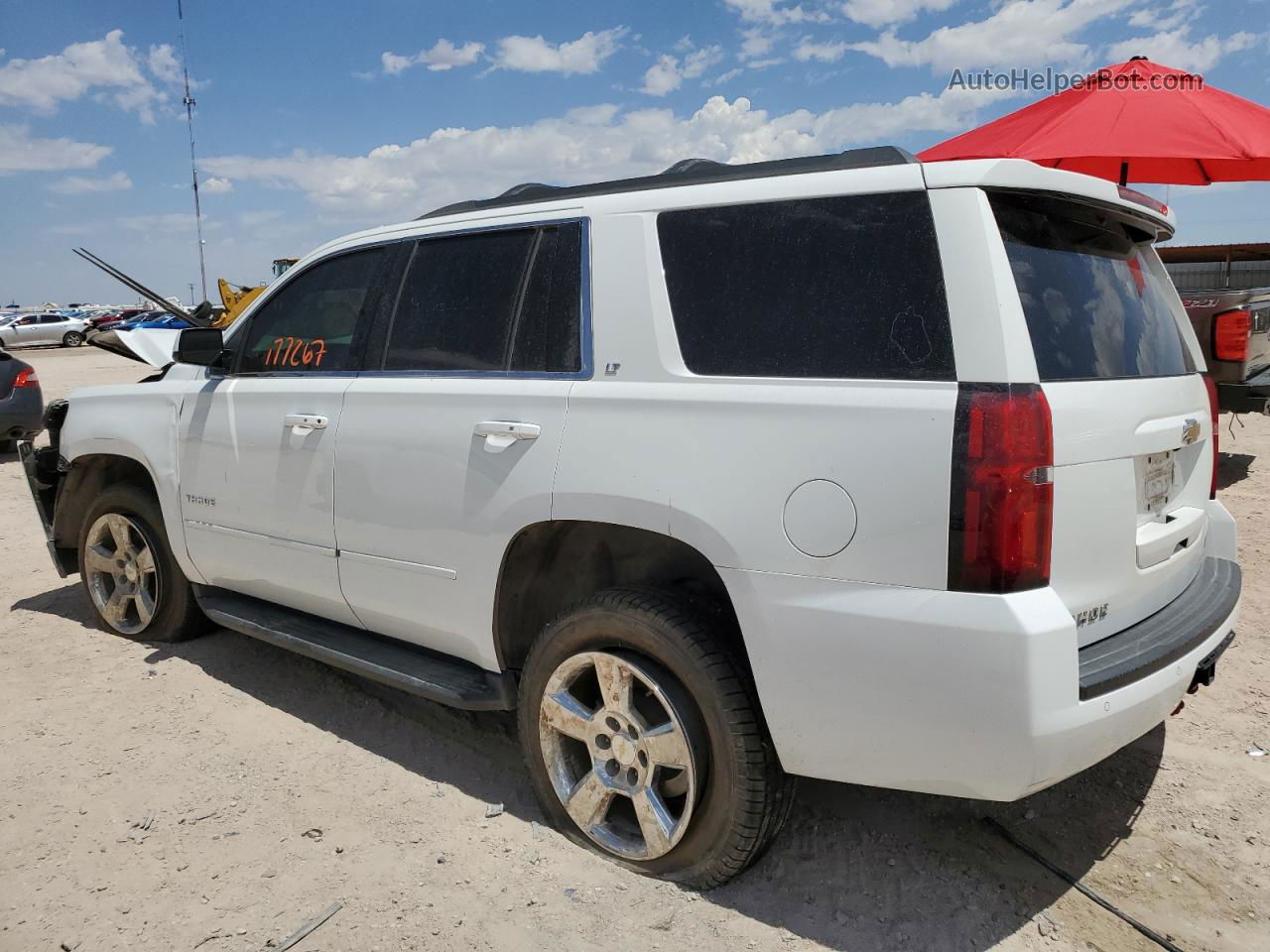 2016 Chevrolet Tahoe C1500 Lt White vin: 1GNSCBKC2GR422349