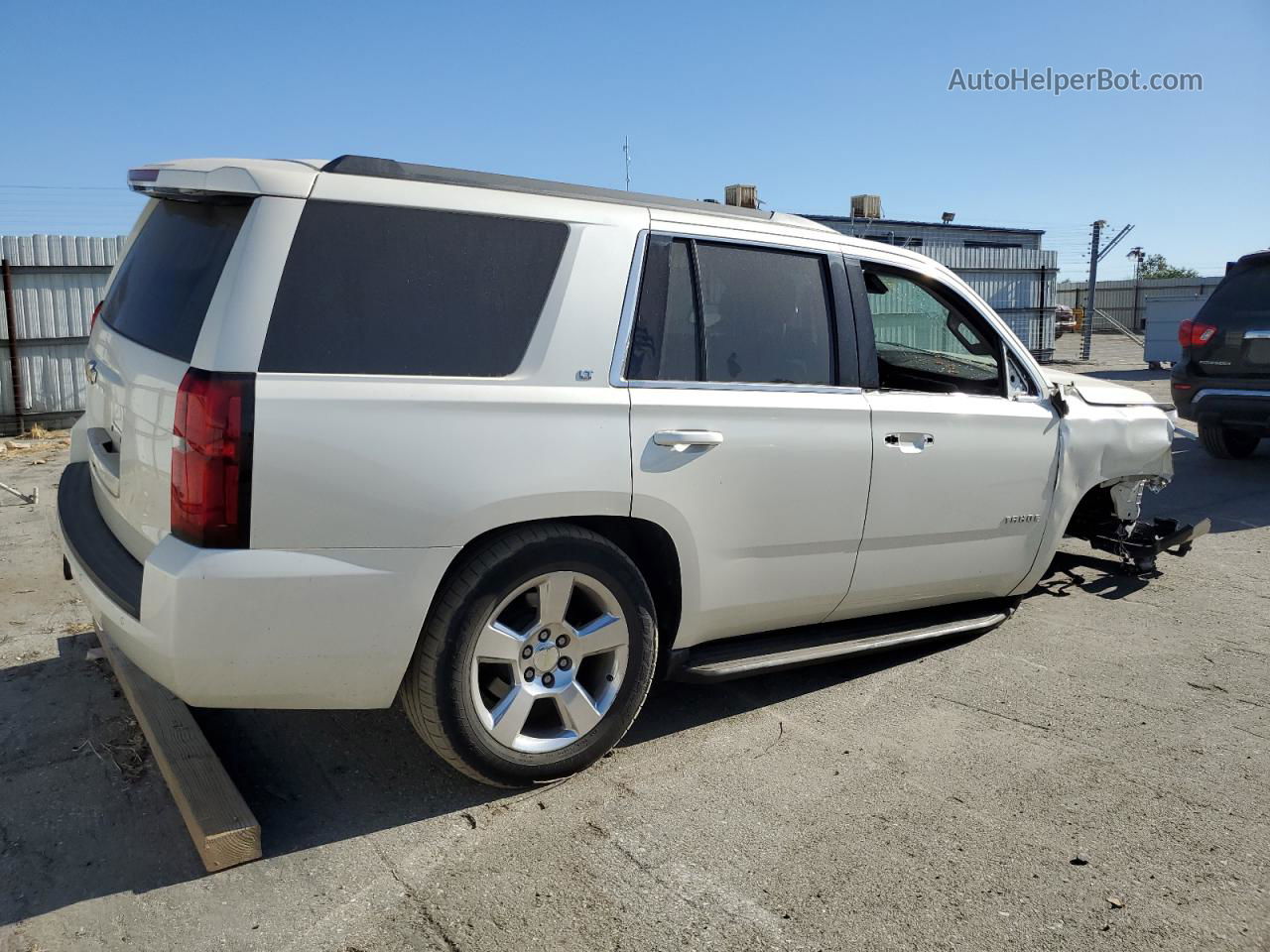 2015 Chevrolet Tahoe C1500 Lt Бежевый vin: 1GNSCBKC6FR538751