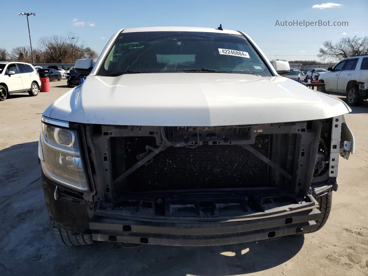 2015 Chevrolet Tahoe C1500 Lt White vin: 1GNSCBKC8FR159783