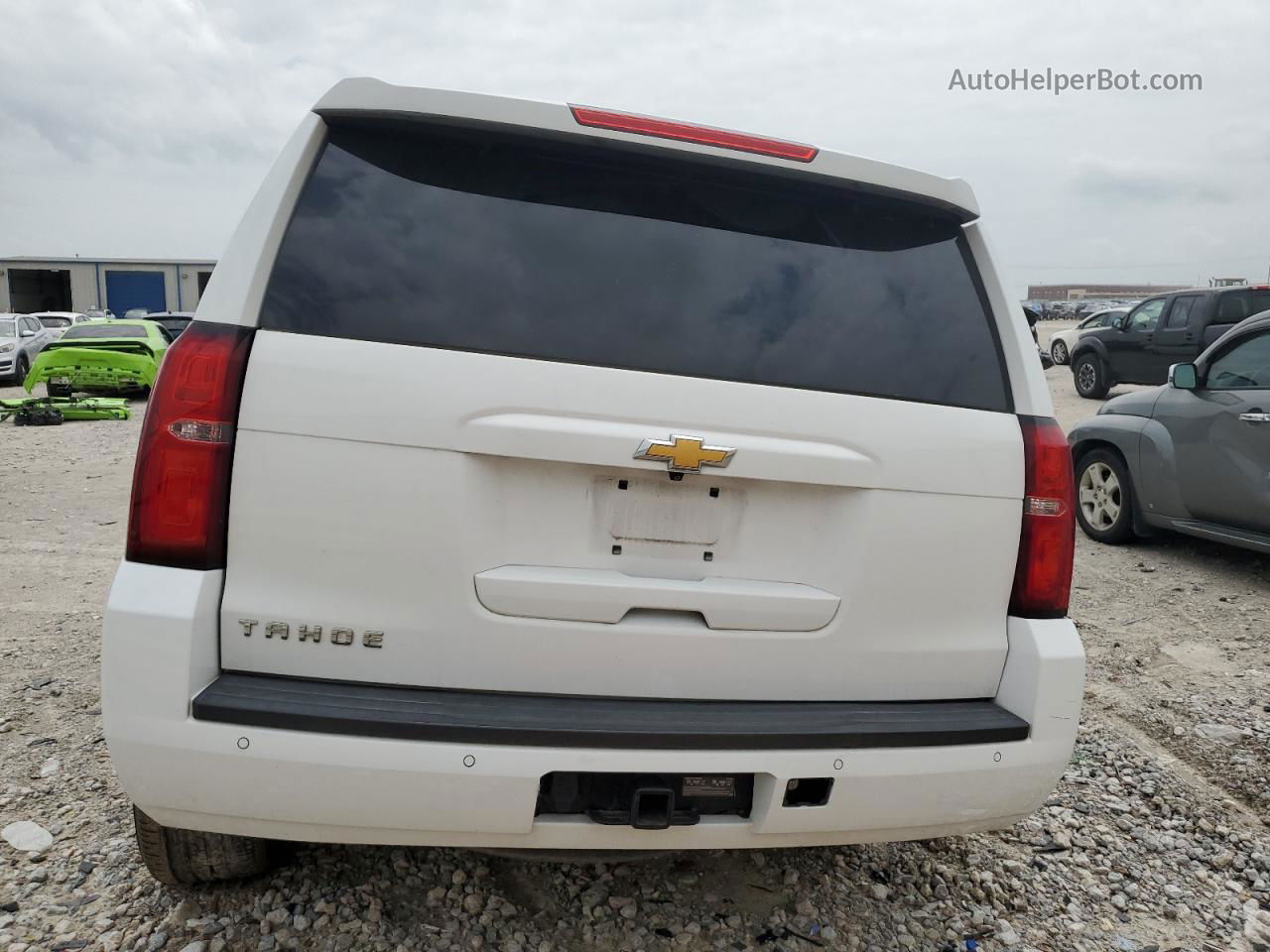 2015 Chevrolet Tahoe C1500 Lt White vin: 1GNSCBKC8FR640424