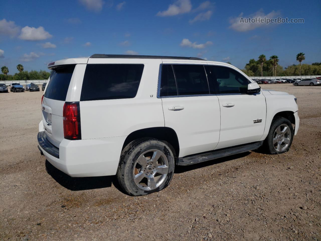 2016 Chevrolet Tahoe C1500 Lt Белый vin: 1GNSCBKC9GR416046