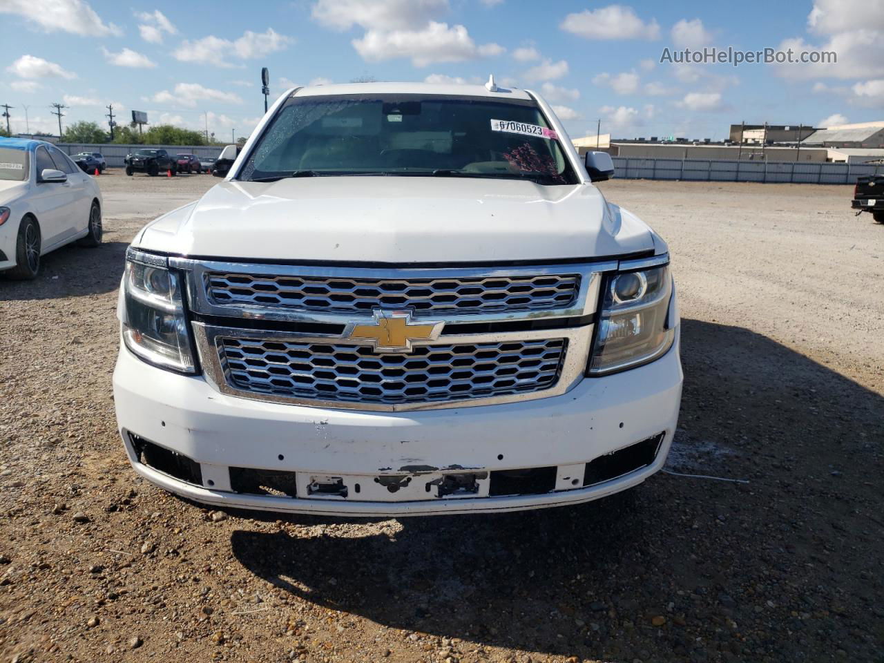 2016 Chevrolet Tahoe C1500 Lt Белый vin: 1GNSCBKC9GR416046