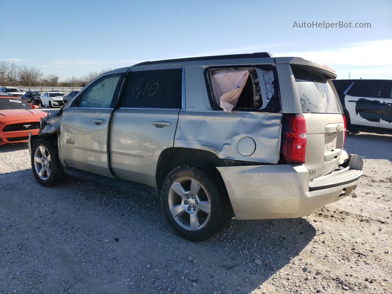 2015 Chevrolet Tahoe C1500 Lt Желто-коричневый vin: 1GNSCBKCXFR726074