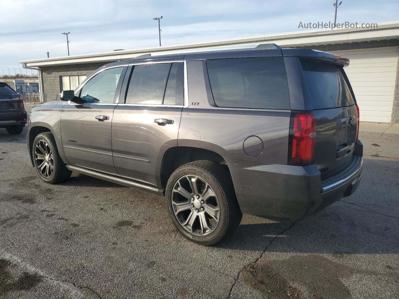 2015 Chevrolet Tahoe C1500 Ltz Gray vin: 1GNSCCKC0FR282208