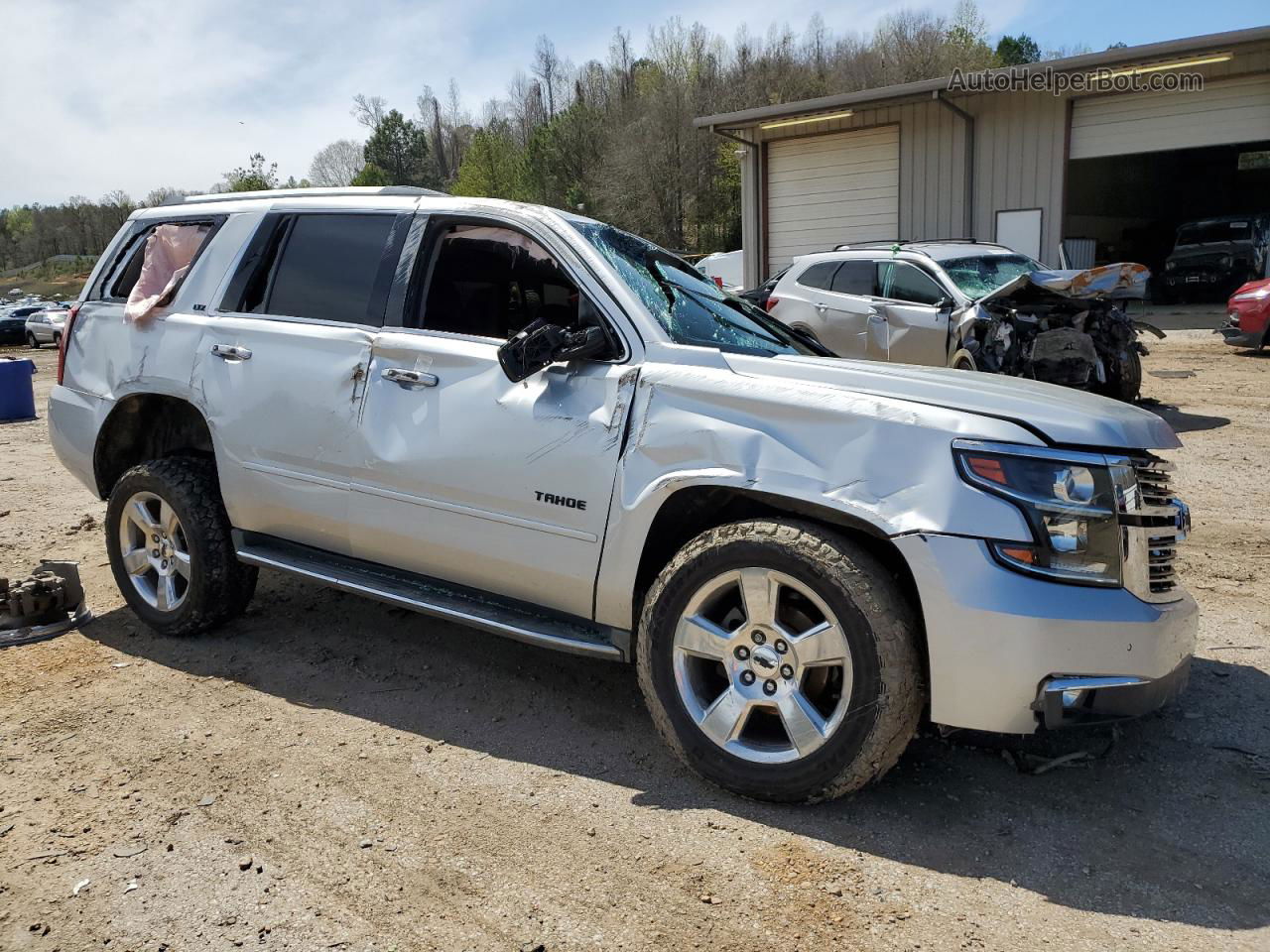 2015 Chevrolet Tahoe C1500 Ltz Серебряный vin: 1GNSCCKC0FR623087